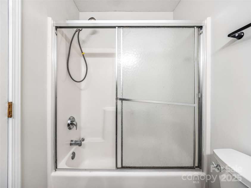 112 Creekside Drive, Brevard, NC 28712.  MLS# CAR4297449, YatesRealty ID 35264. 