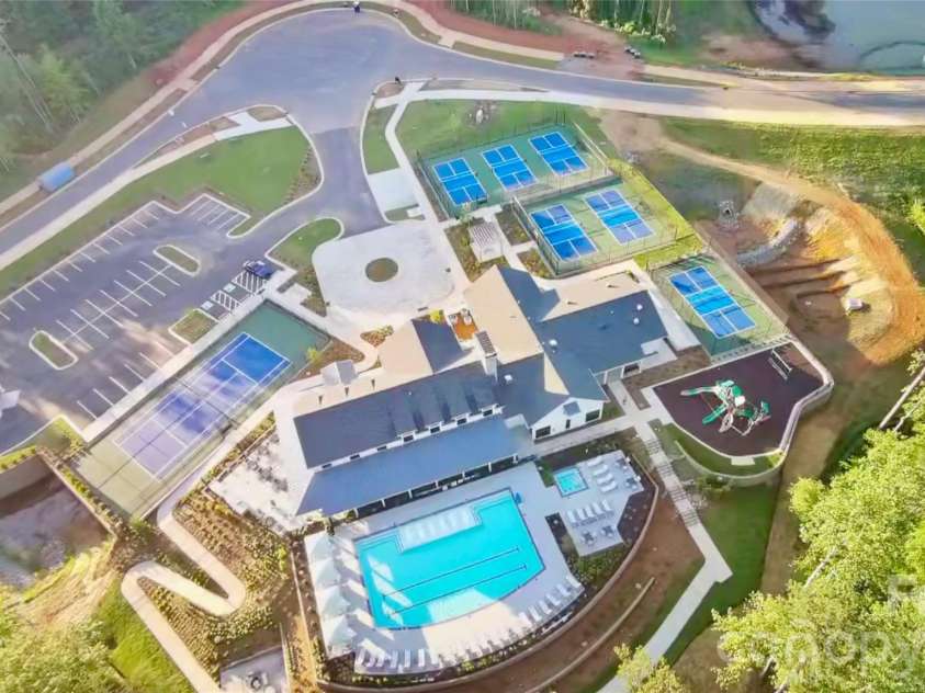5225 Glenwalk Drive, Charlotte, NC 28269.  MLS# CAR4381104, YatesRealty ID 35264. Aerial view of new amenities