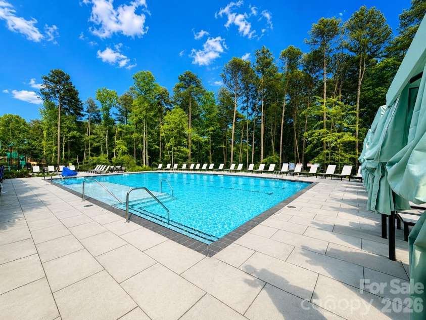 5225 Glenwalk Drive, Charlotte, NC 28269.  MLS# CAR4381104, YatesRealty ID 35264. Community Pool with spa and cabanas