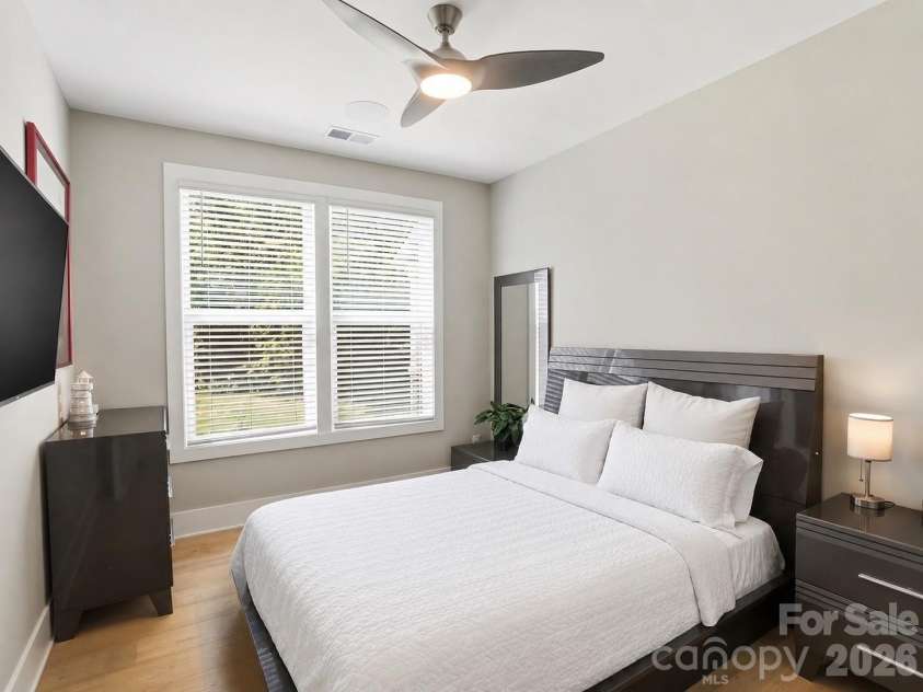 5225 Glenwalk Drive, Charlotte, NC 28269.  MLS# CAR4381104, YatesRealty ID 35264. Main level Guest Bedroom