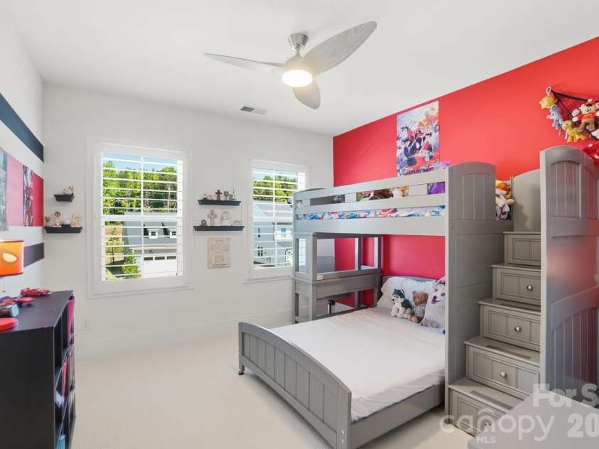 5225 Glenwalk Drive, Charlotte, NC 28269.  MLS# CAR4381104, YatesRealty ID 35264. Secondary bedroom 3