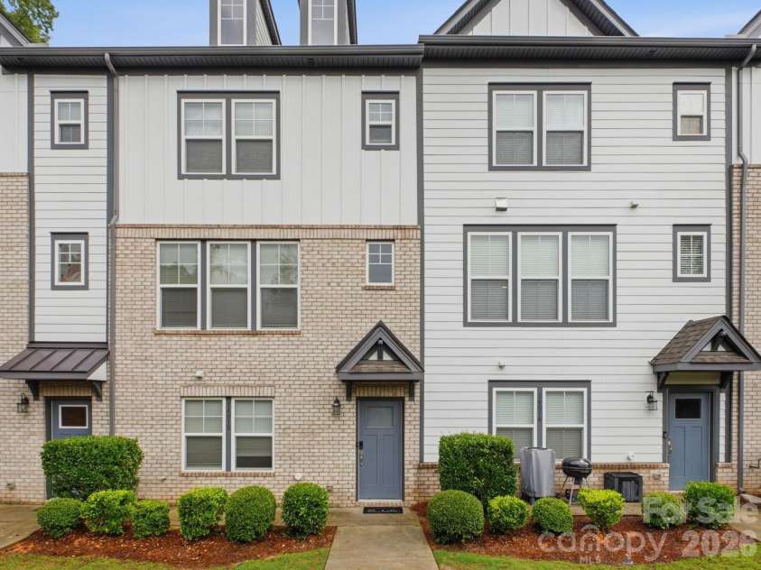 14010 Loyola Ridge Drive, Charlotte, NC 28277.  MLS# CAR4385218, YatesRealty ID 35265. 