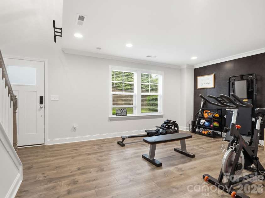 14010 Loyola Ridge Drive, Charlotte, NC 28277.  MLS# CAR4385218, YatesRealty ID 35265. Main floor flex space