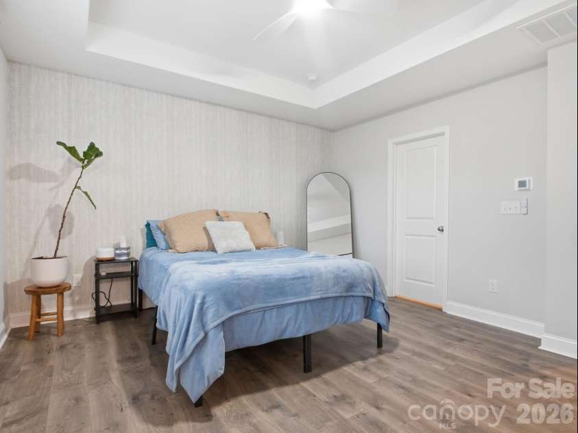 14010 Loyola Ridge Drive, Charlotte, NC 28277.  MLS# CAR4385218, YatesRealty ID 35265. Primary Bedroom