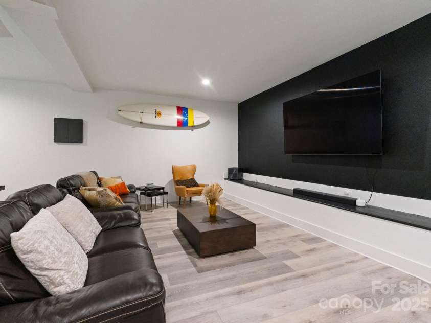 6527 Burlwood Road, Charlotte, NC 28211.  MLS# CAR4286248, YatesRealty ID 35265. Basement