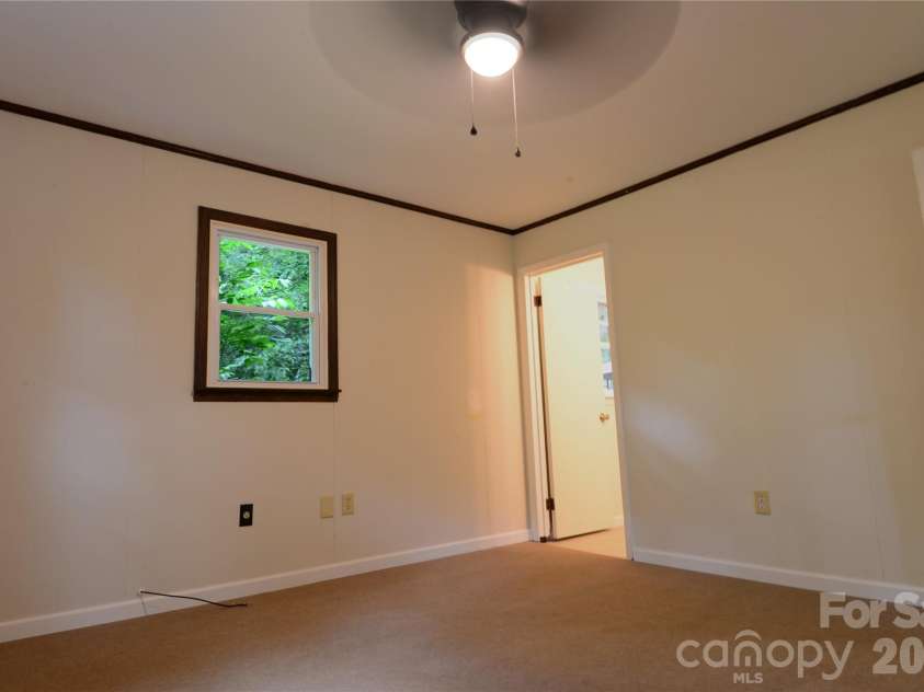 24 Sarabec Hill Road, Black Mountain, NC 28711.  MLS# CAR4386075, YatesRealty ID 35266. 