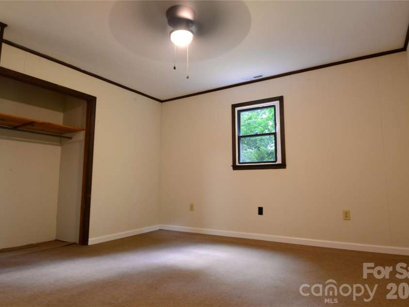 24 Sarabec Hill Road, Black Mountain, NC 28711.  MLS# CAR4386075, YatesRealty ID 35266. 