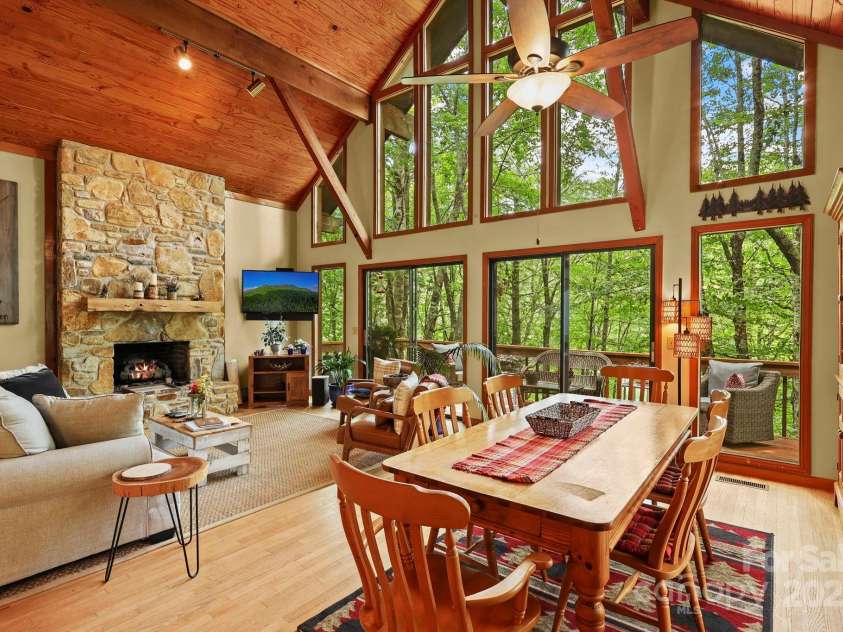 193 Laurel Brook Road, Newland, NC 28657.  MLS# CAR4287986, YatesRealty ID 35267. 