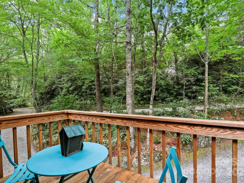 193 Laurel Brook Road, Newland, NC 28657.  MLS# CAR4287986, YatesRealty ID 35267. 