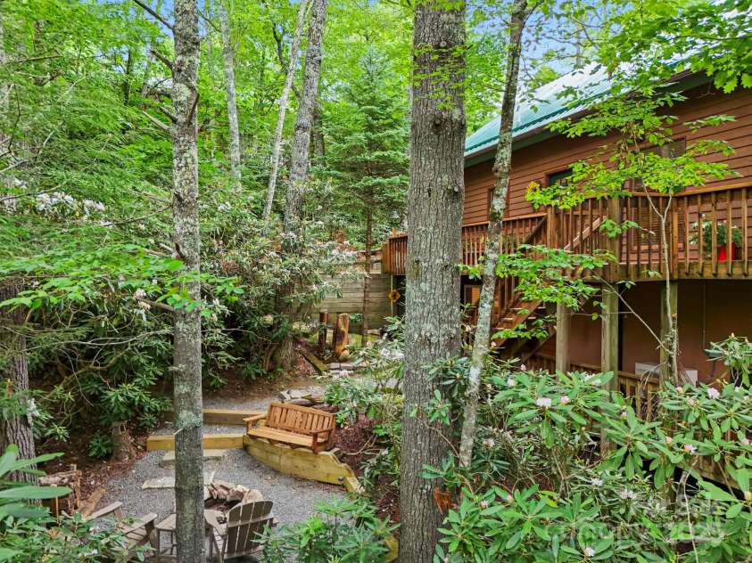 193 Laurel Brook Road, Newland, NC 28657.  MLS# CAR4287986, YatesRealty ID 35267. 