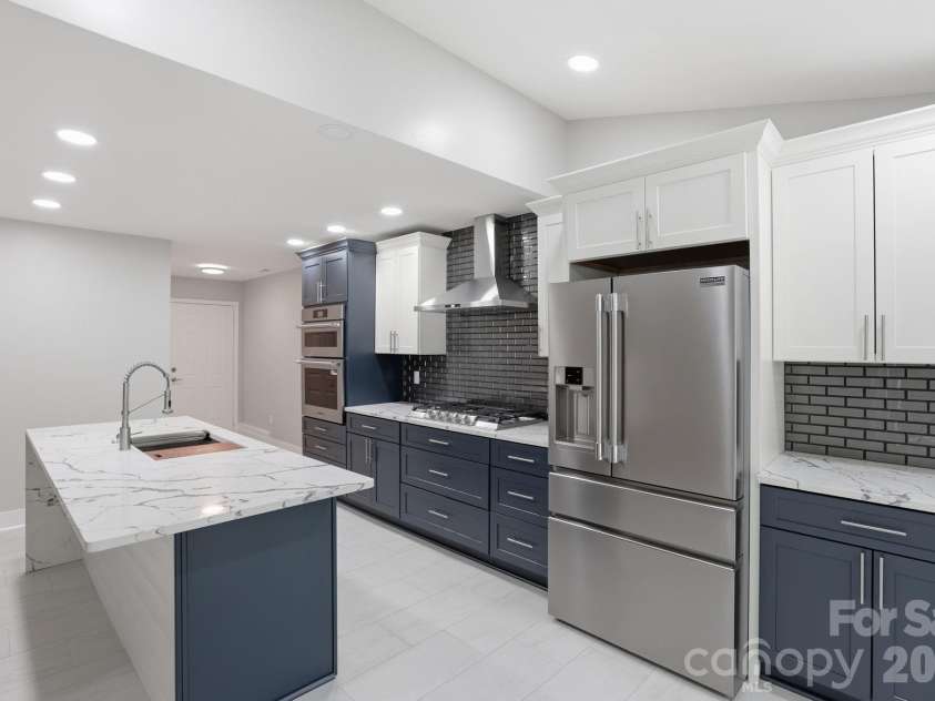 15 Kaylor Drive, Arden, NC 28704.  MLS# CAR4388754, YatesRealty ID 35268. 