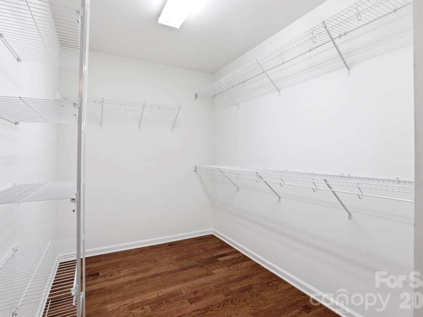15 Kaylor Drive, Arden, NC 28704.  MLS# CAR4388754, YatesRealty ID 35268. Primary walk-in closet
