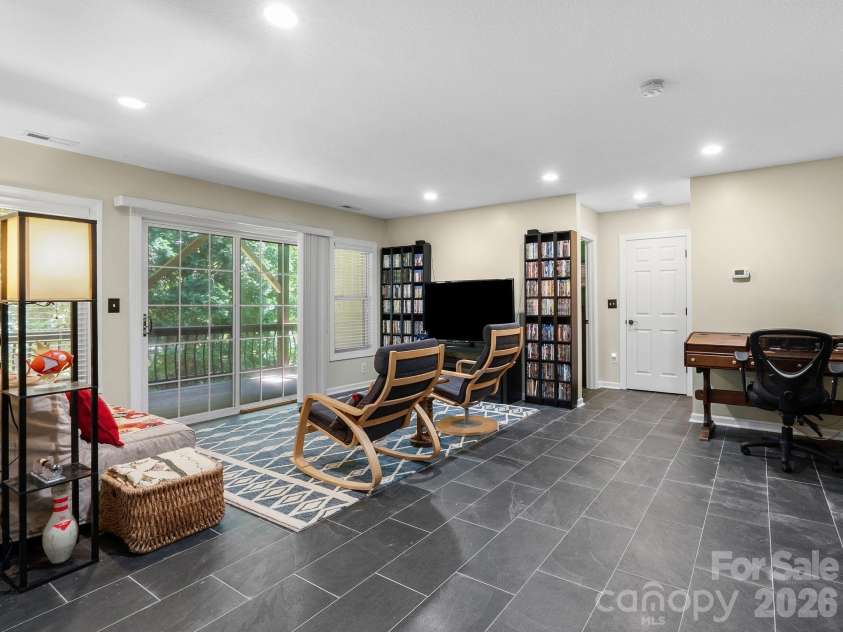 16 Jennlynn Drive, Arden, NC 28704.  MLS# CAR4390488, YatesRealty ID 35270. 