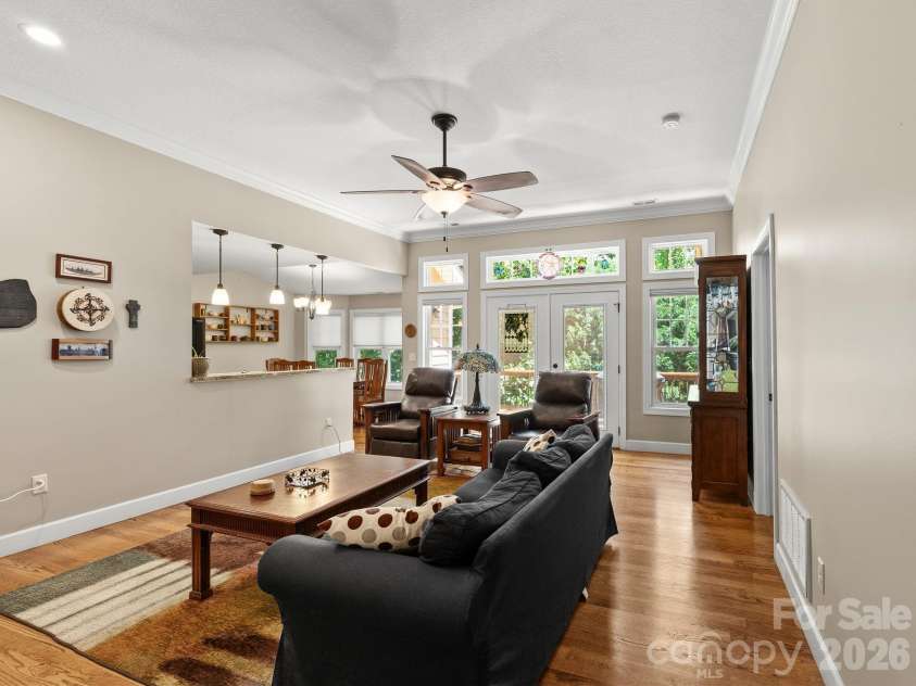 16 Jennlynn Drive, Arden, NC 28704.  MLS# CAR4390488, YatesRealty ID 35270. 