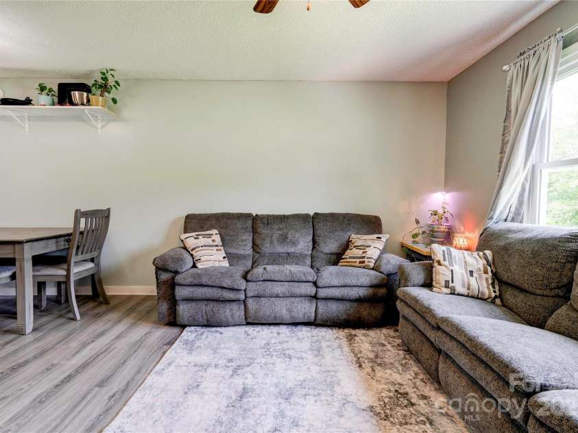 216 Cider Drive, Shelby, NC 28152.  MLS# CAR4291718, YatesRealty ID 35270. 