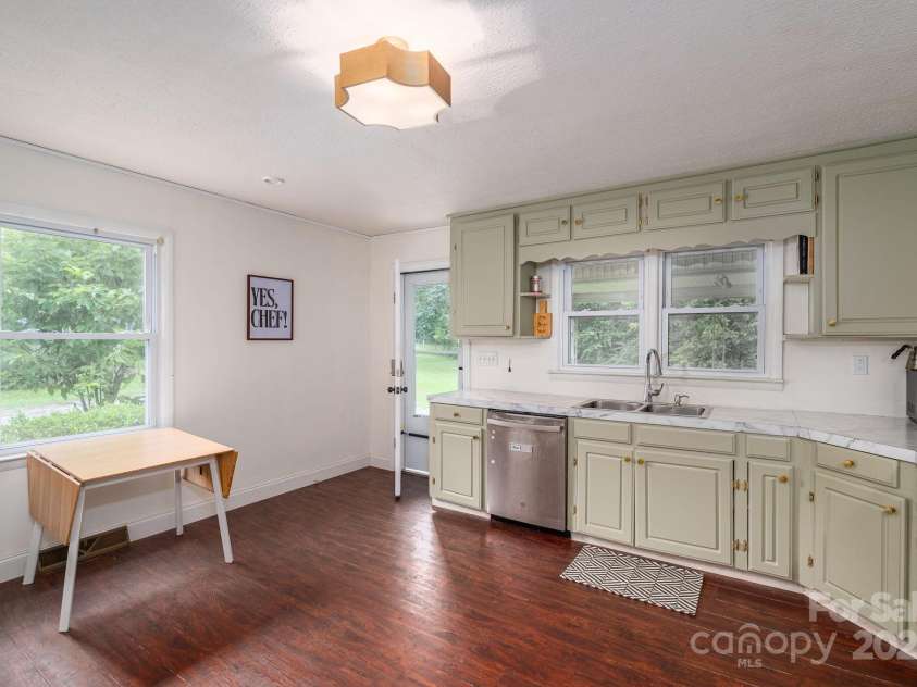 26 Kee Road, Belmont, NC 28012.  MLS# CAR4293721, YatesRealty ID 35271. 