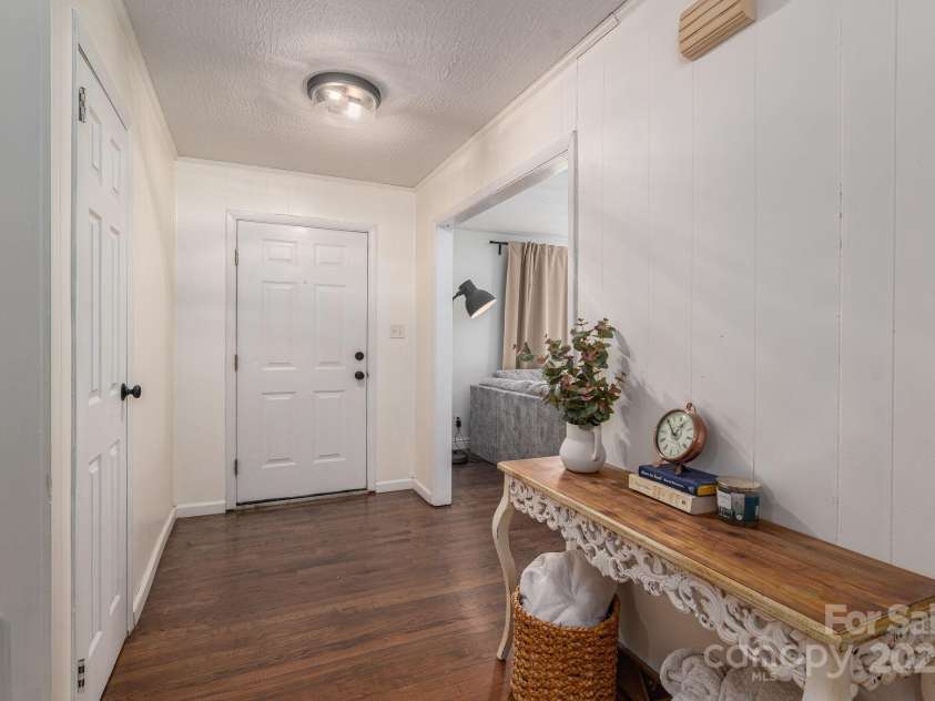 26 Kee Road, Belmont, NC 28012.  MLS# CAR4293721, YatesRealty ID 35271. 