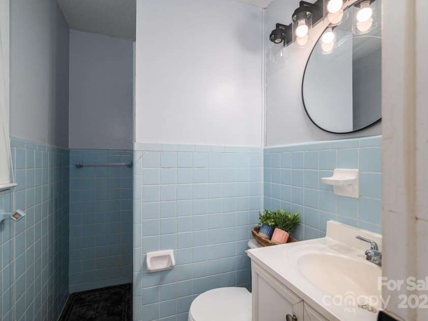 26 Kee Road, Belmont, NC 28012.  MLS# CAR4293721, YatesRealty ID 35271. 