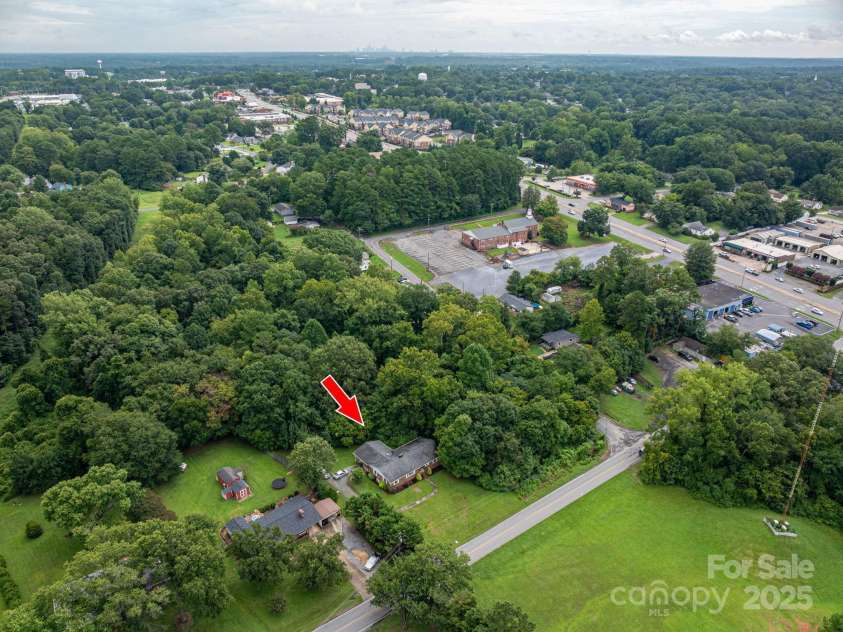 26 Kee Road, Belmont, NC 28012.  MLS# CAR4293721, YatesRealty ID 35271. 