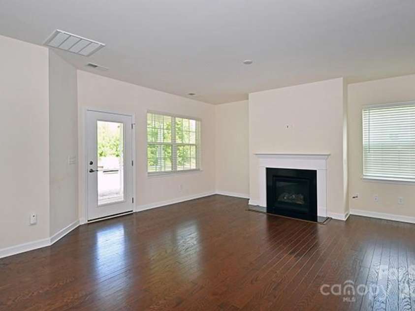 1945 Napa Valley Drive, Waxhaw, NC 28173.  MLS# CAR4296839, YatesRealty ID 35272. 