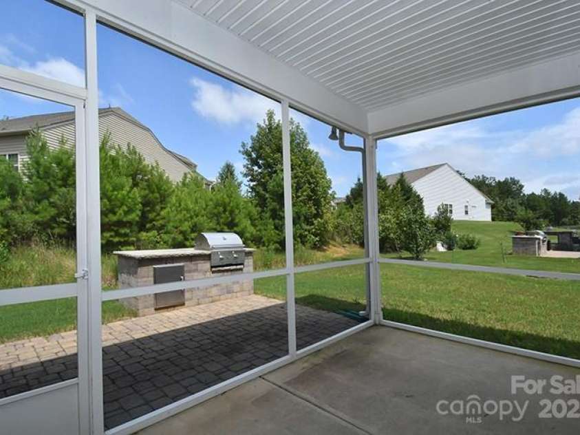 1945 Napa Valley Drive, Waxhaw, NC 28173.  MLS# CAR4296839, YatesRealty ID 35272. 