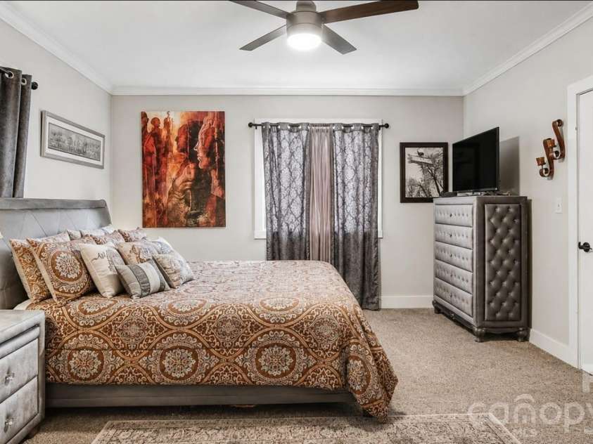 3100 Avalon Avenue, Charlotte, NC 28208.  MLS# CAR4391598, YatesRealty ID 35272. BEDROOM 2