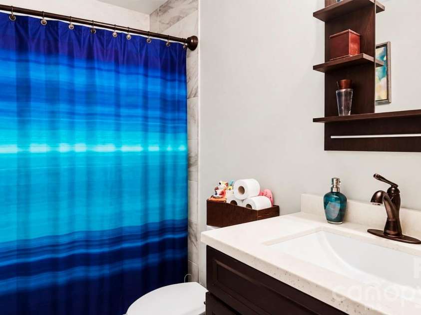 3100 Avalon Avenue, Charlotte, NC 28208.  MLS# CAR4391598, YatesRealty ID 35272. FULL BATH W/TUB