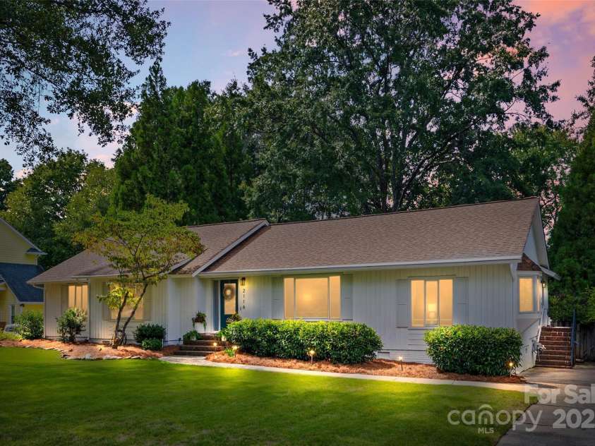 2116 Lynbridge Drive, Charlotte, NC 28270.  MLS# CAR4295610, YatesRealty ID 35273. 