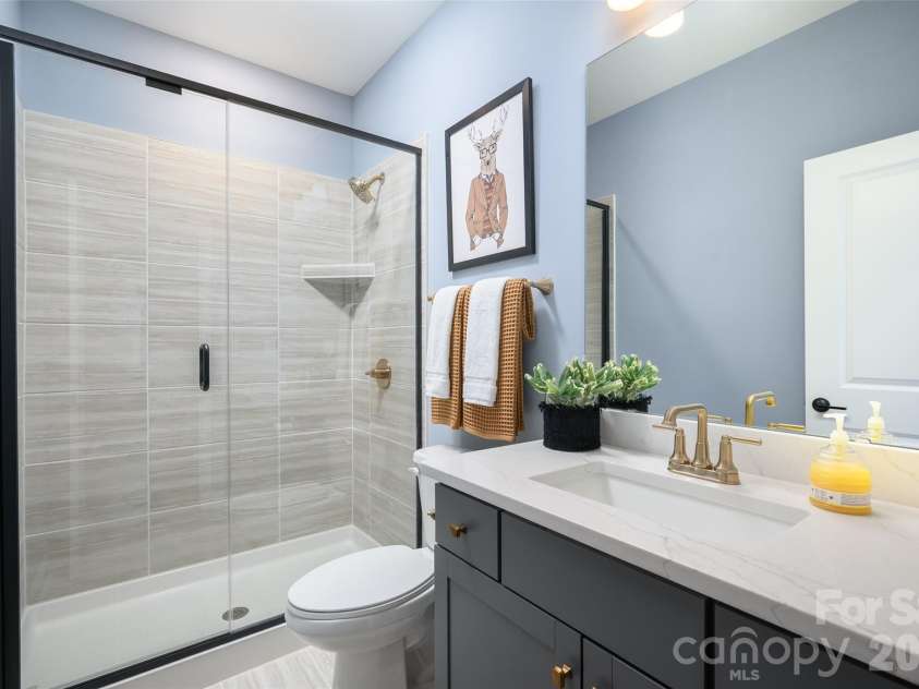 3244 Gavin Lane, Harrisburg, NC 28075.  MLS# CAR4391615, YatesRealty ID 35273. Full Bathroom