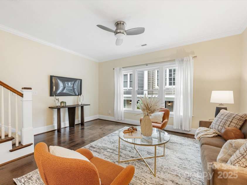 2032 Euclid Avenue, Charlotte, NC 28203.  MLS# CAR4290792, YatesRealty ID 35274. 
