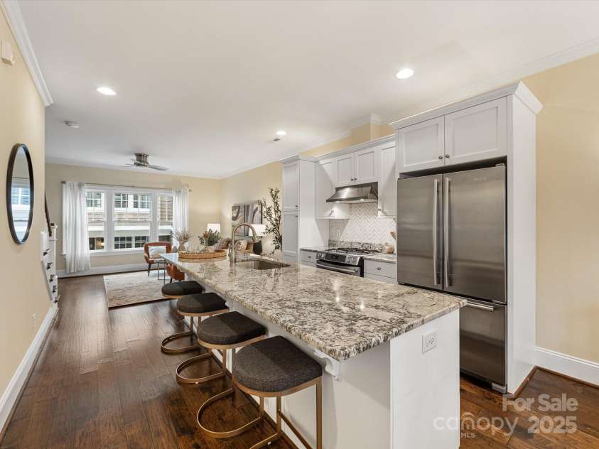 2032 Euclid Avenue, Charlotte, NC 28203.  MLS# CAR4290792, YatesRealty ID 35274. 