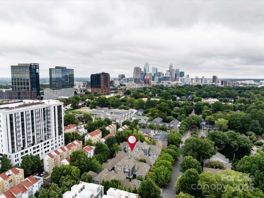 2032 Euclid Avenue, Charlotte, NC 28203.  MLS# CAR4290792, YatesRealty ID 35274. 