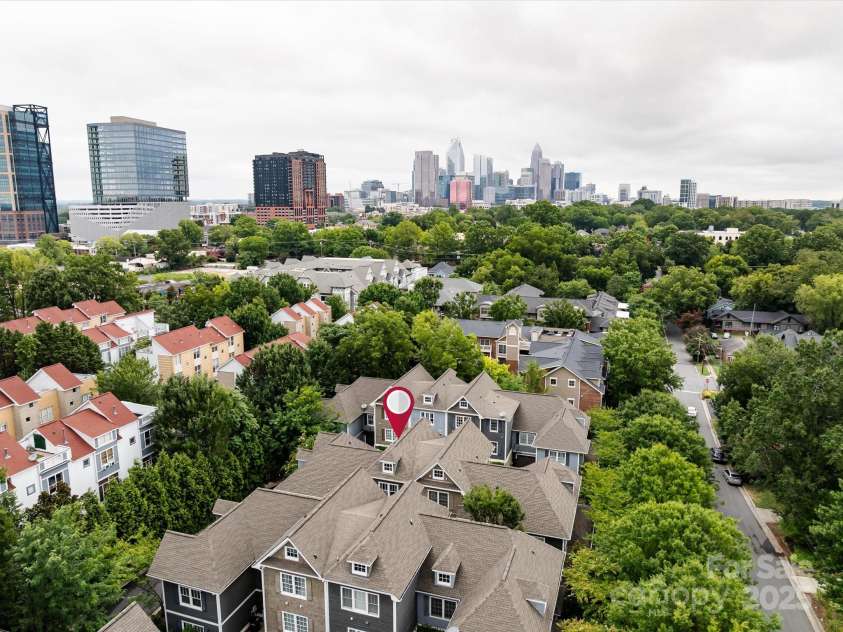 2032 Euclid Avenue, Charlotte, NC 28203.  MLS# CAR4290792, YatesRealty ID 35274. 