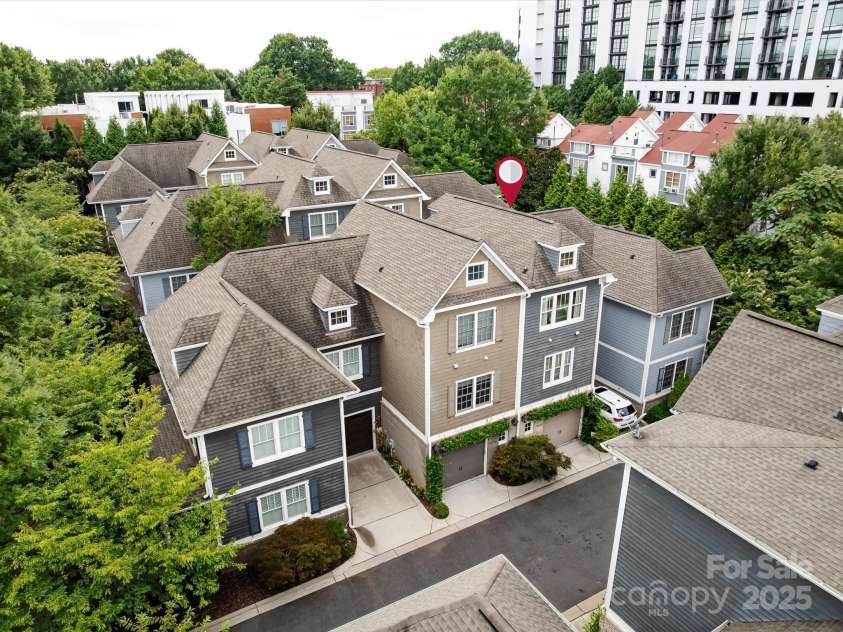 2032 Euclid Avenue, Charlotte, NC 28203.  MLS# CAR4290792, YatesRealty ID 35274. 