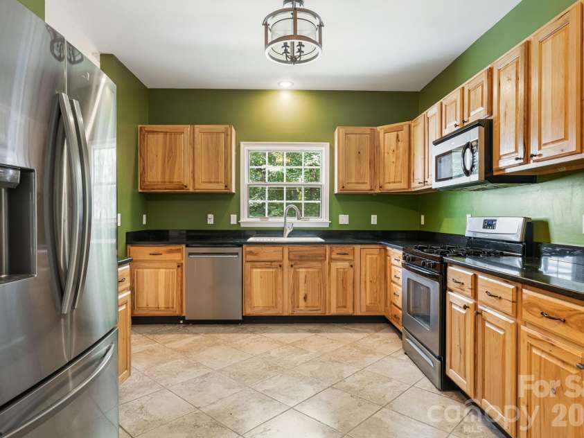 94 Paradise Cove Road, Penrose, NC 28766.  MLS# CAR4391944, YatesRealty ID 35275. 
