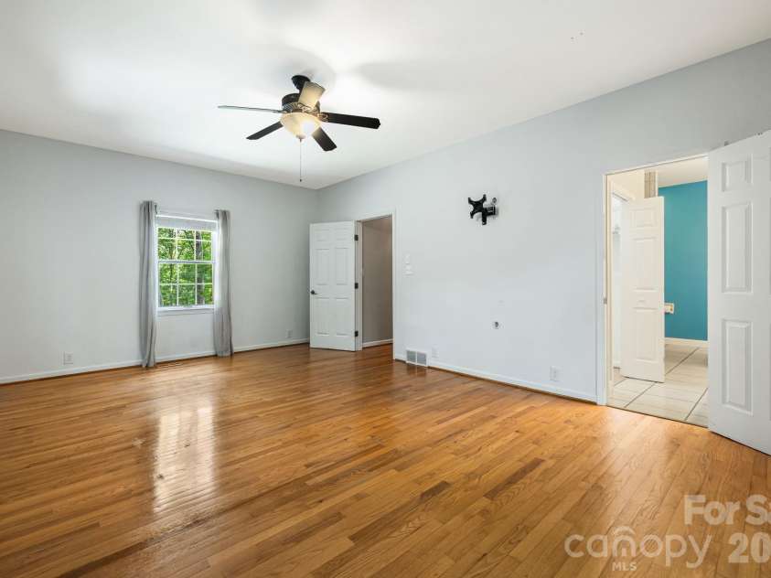 94 Paradise Cove Road, Penrose, NC 28766.  MLS# CAR4391944, YatesRealty ID 35275. 