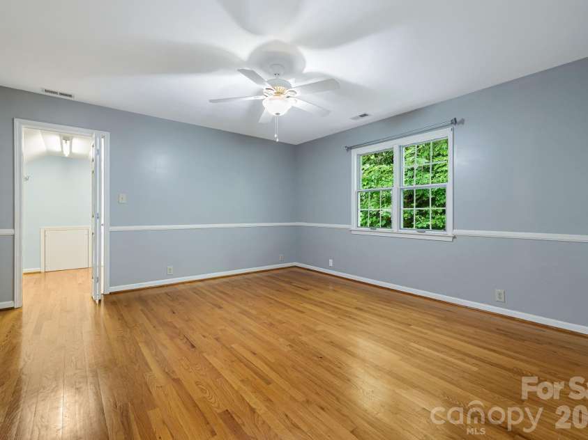 94 Paradise Cove Road, Penrose, NC 28766.  MLS# CAR4391944, YatesRealty ID 35275. 