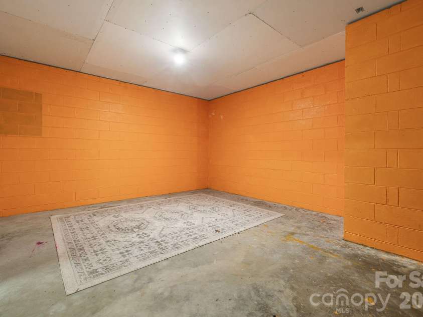 94 Paradise Cove Road, Penrose, NC 28766.  MLS# CAR4391944, YatesRealty ID 35275. 
