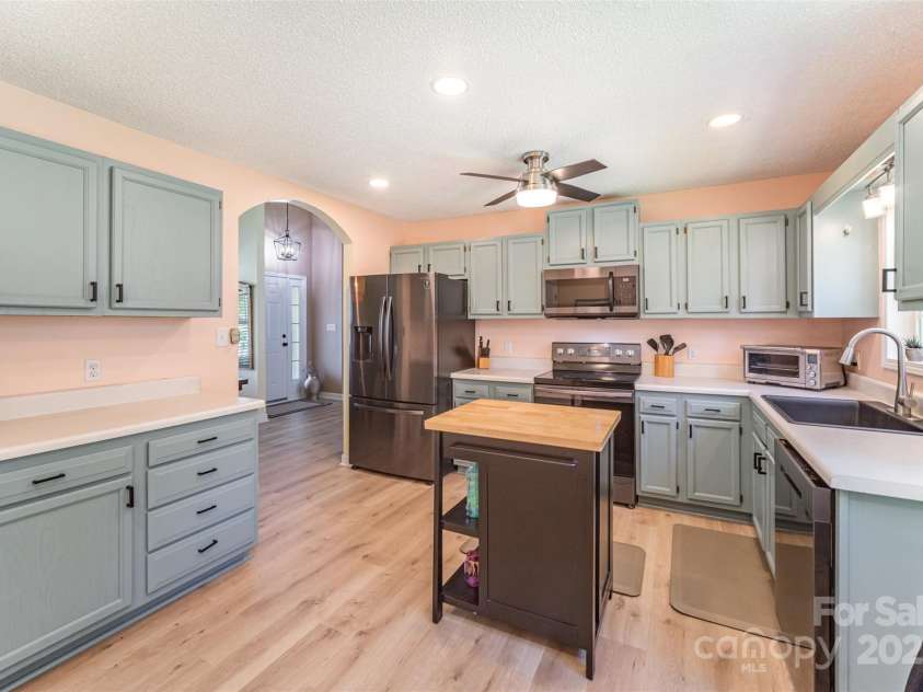 2569 Tully Court, Lancaster, SC 29720.  MLS# CAR4294657, YatesRealty ID 35276. 