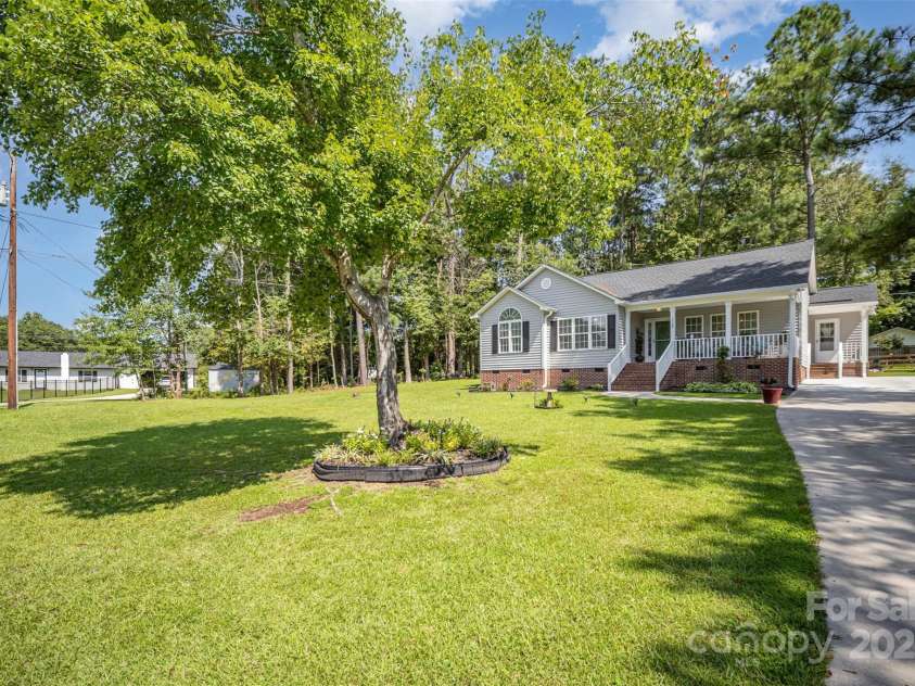 2569 Tully Court, Lancaster, SC 29720.  MLS# CAR4294657, YatesRealty ID 35276. 