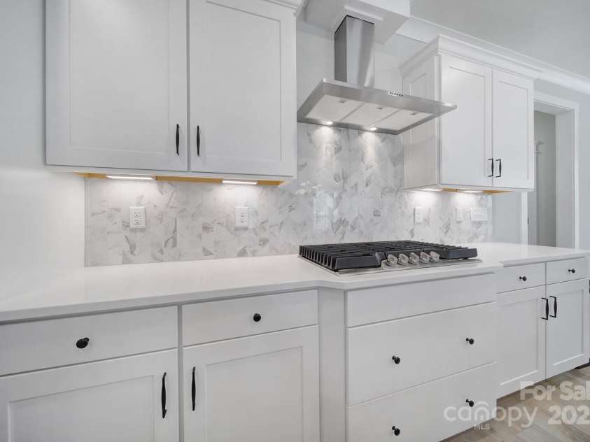 17350 Monocacy Boulevard, Huntersville, NC 28078.  MLS# CAR4289190, YatesRealty ID 35277. 