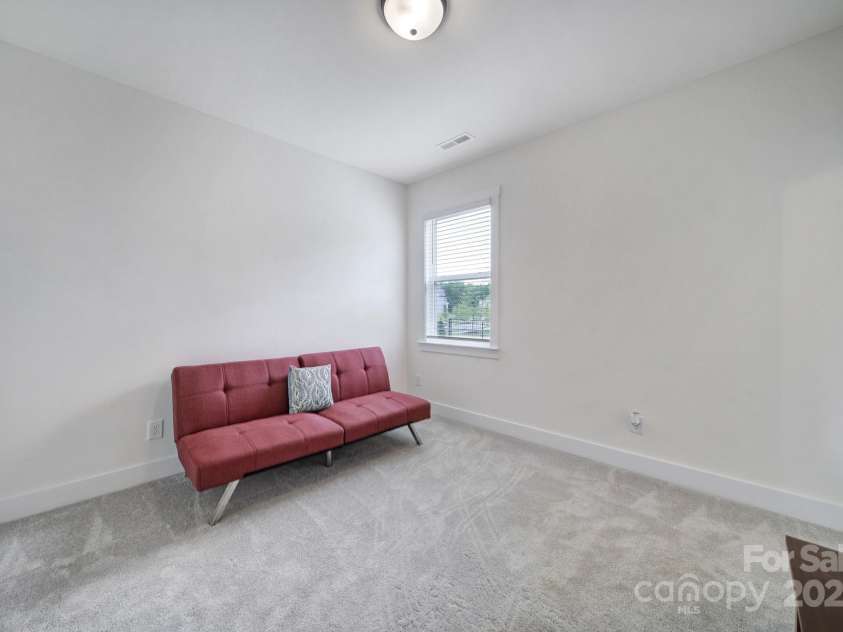 17350 Monocacy Boulevard, Huntersville, NC 28078.  MLS# CAR4289190, YatesRealty ID 35277. 