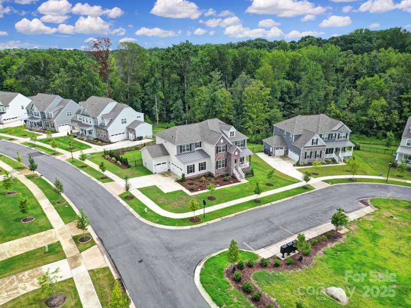 17350 Monocacy Boulevard, Huntersville, NC 28078.  MLS# CAR4289190, YatesRealty ID 35277. 