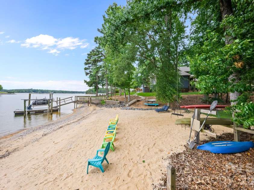 2161 Windy Oaks Road, Fort Mill, SC 29708.  MLS# CAR4392621, YatesRealty ID 35278. 