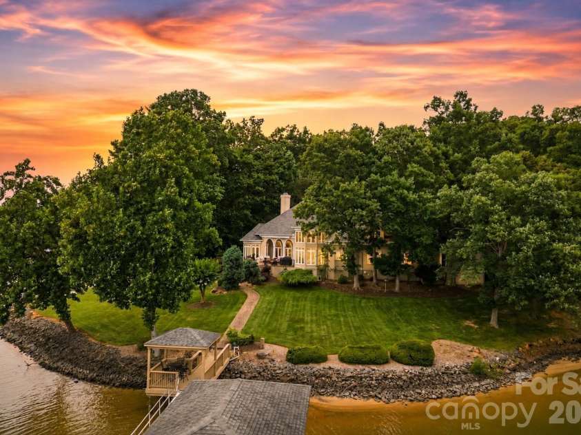 2161 Windy Oaks Road, Fort Mill, SC 29708.  MLS# CAR4392621, YatesRealty ID 35278. 