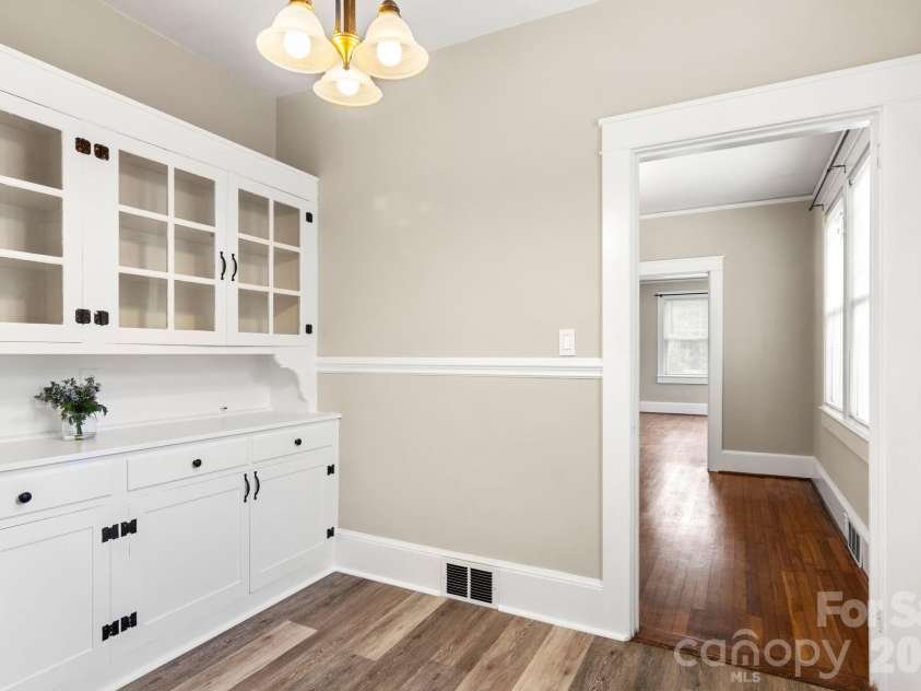 108 Reedy Street, Chester, SC 29706.  MLS# CAR4393209, YatesRealty ID 35279. 