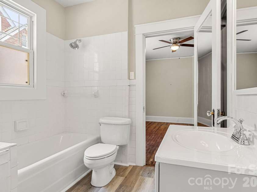 108 Reedy Street, Chester, SC 29706.  MLS# CAR4393209, YatesRealty ID 35279. 