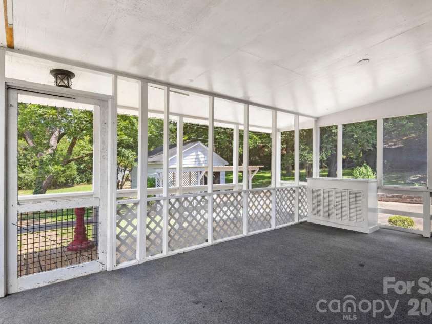 108 Reedy Street, Chester, SC 29706.  MLS# CAR4393209, YatesRealty ID 35279. 