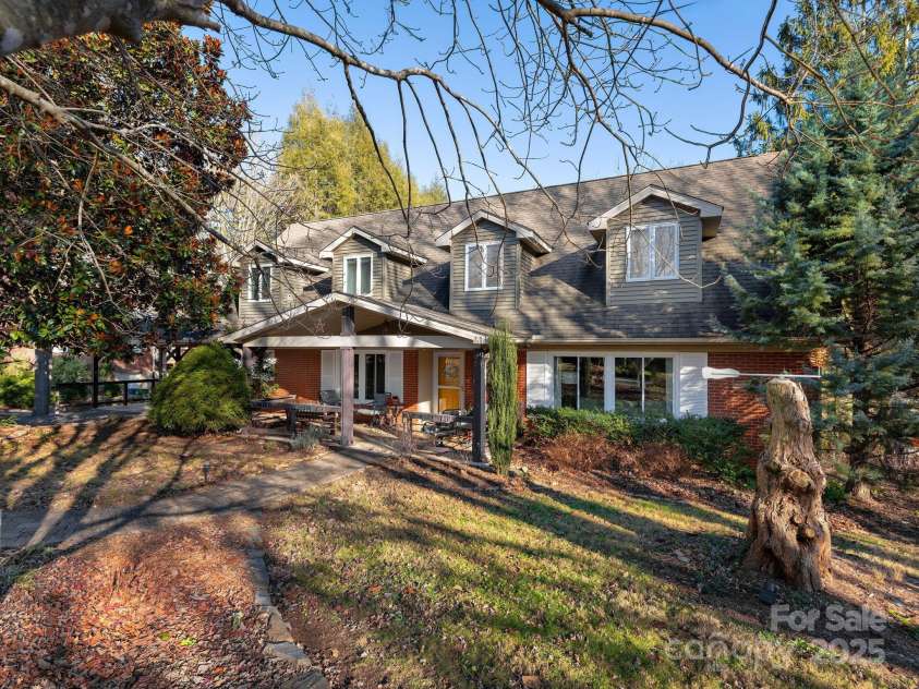 179 Marlborough Road, Asheville, NC 28804.  MLS# CAR4294288, YatesRealty ID 35279. 