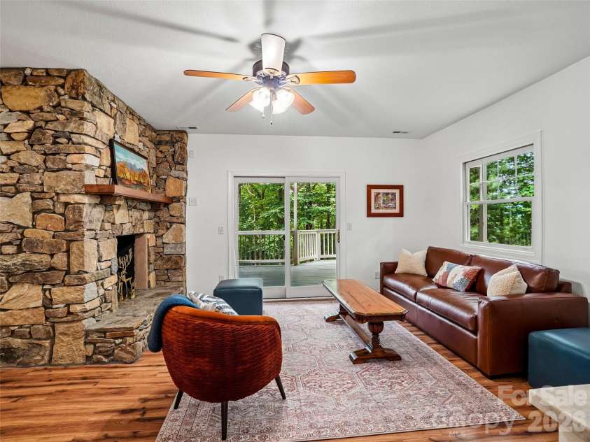 10 Chestnut Top Circle, Mills River, NC 28759.  MLS# CAR4392677, YatesRealty ID 35280. 